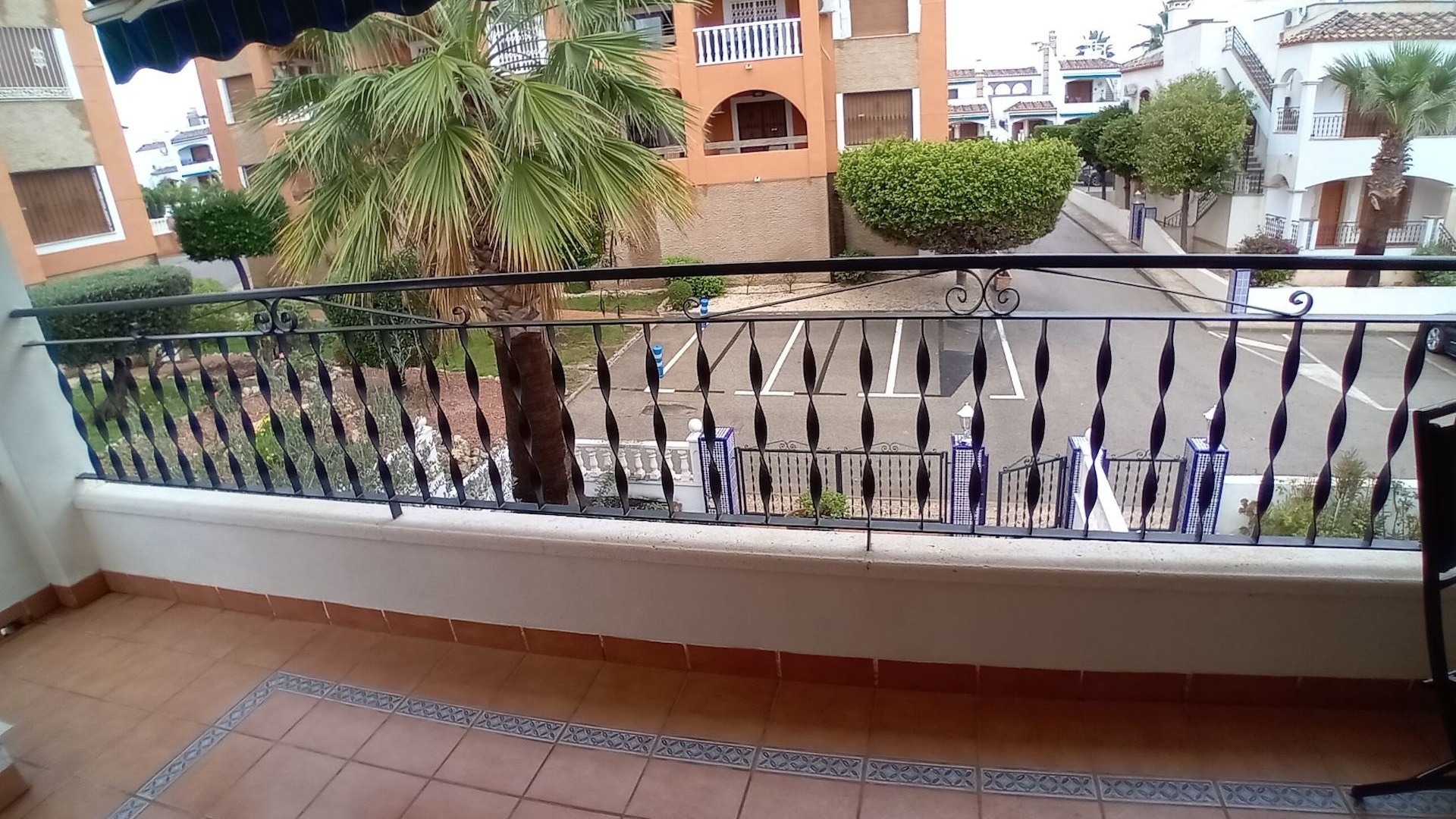 Resale - Apartment - Villamartin