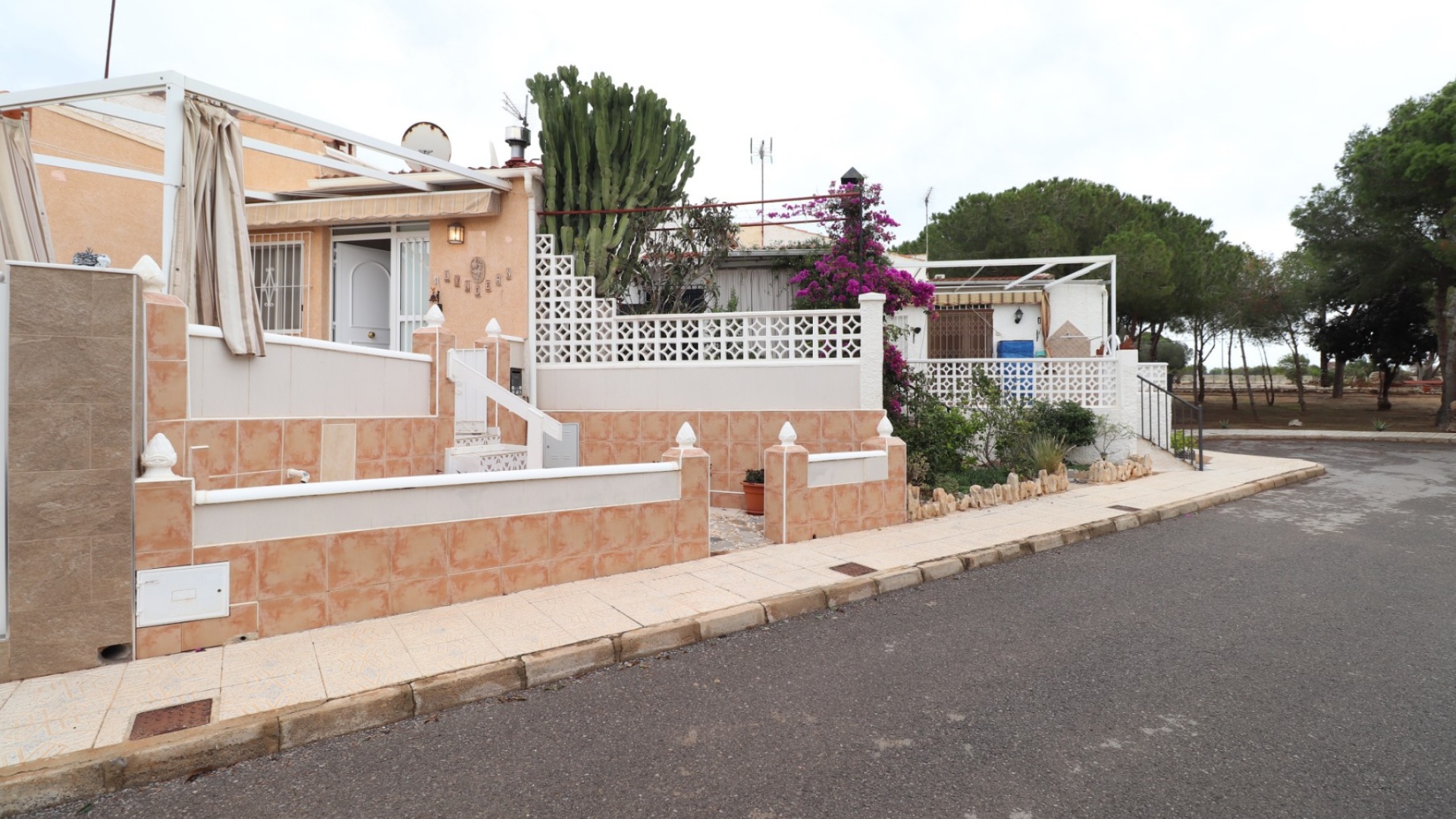 Resale - Bungalow - Guardamar del Segura - El Moncayo