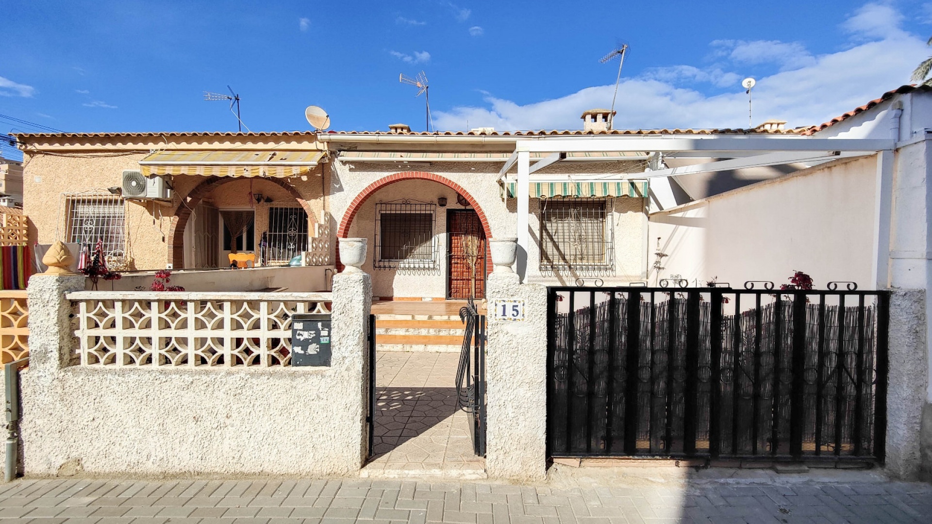 Resale - Bungalow - Torrevieja - Nueva Torrevieja