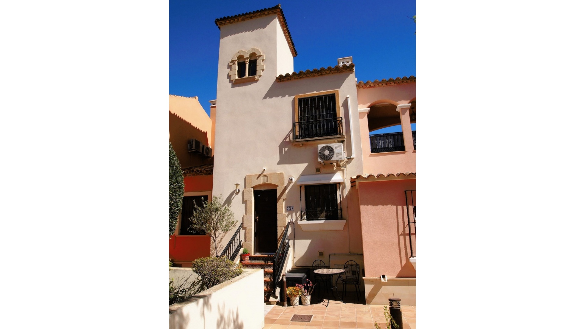 Resale - Townhouse - Algorfa - La Finca Golf Resort