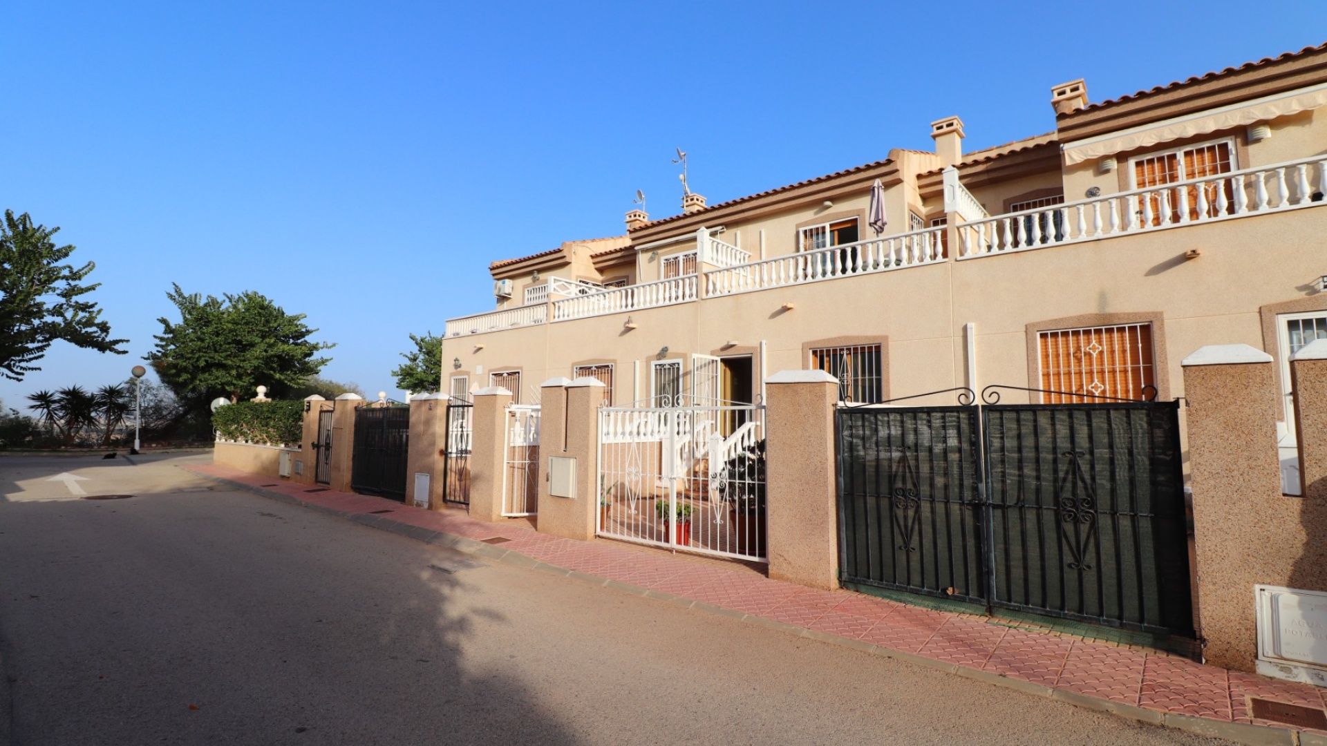 Resale - Townhouse - Ciudad Quesada - La Marquesa