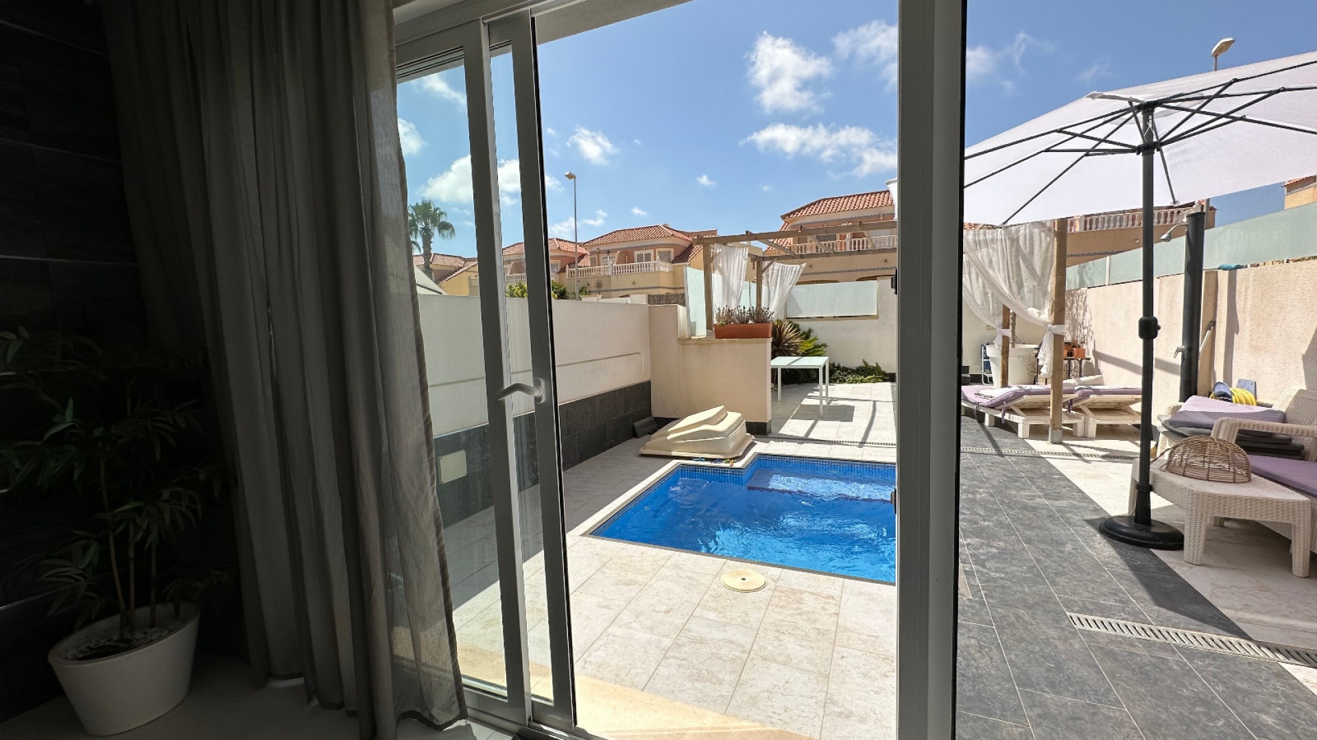 Resale - Townhouse - La Zenia