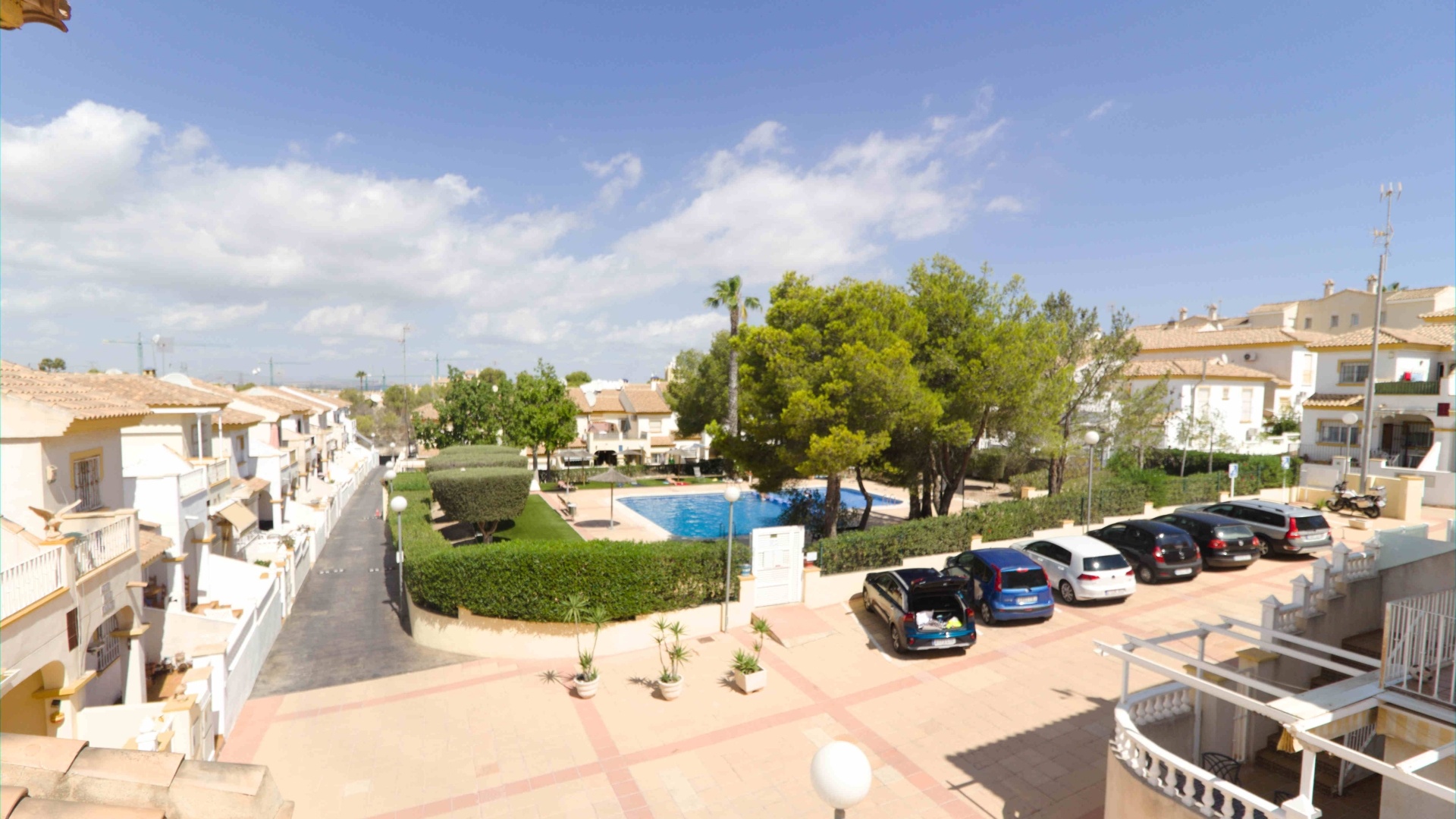 Resale - Townhouse - Los Altos - laderas del sol