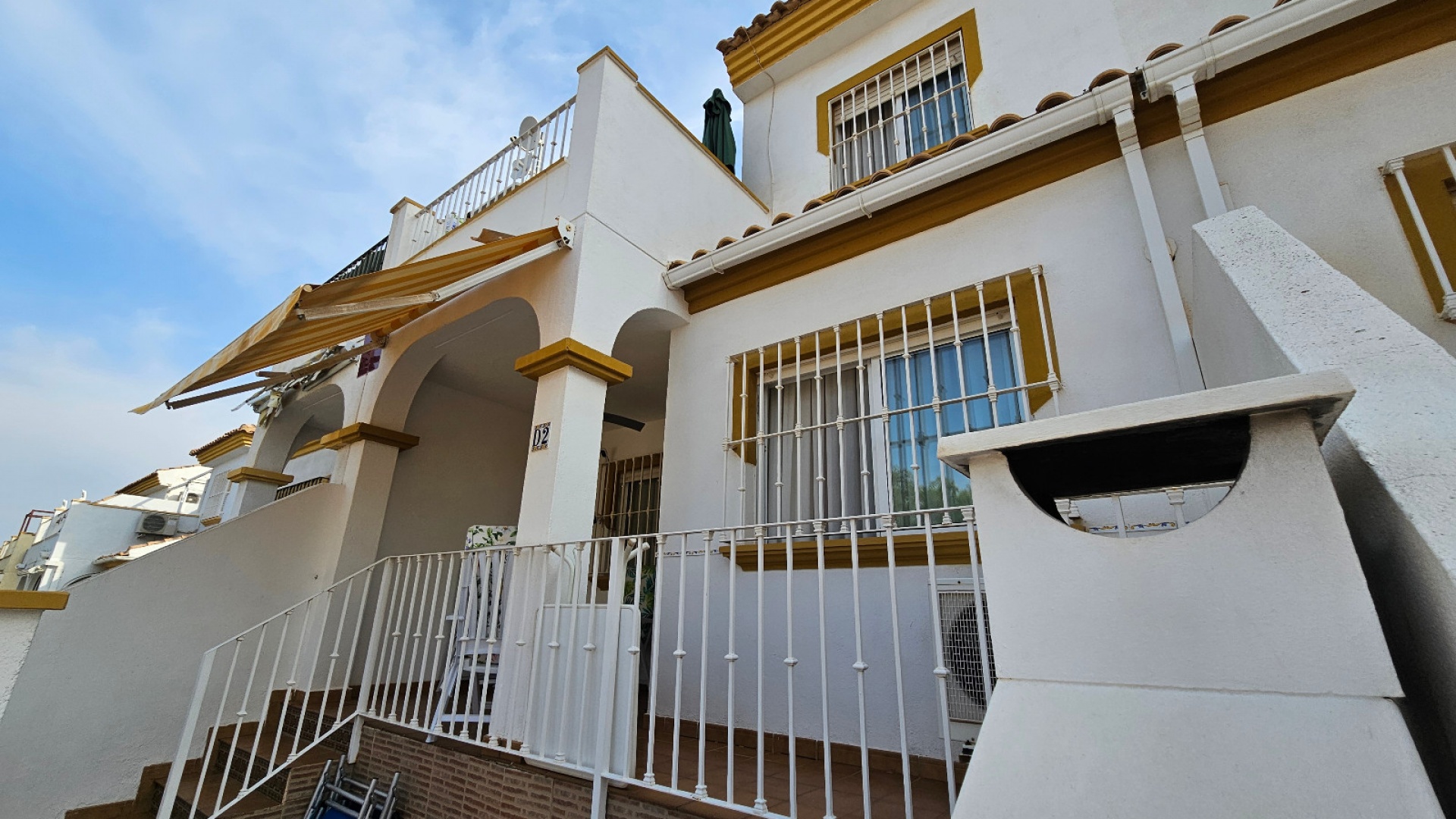 Resale - Townhouse - Los Altos - laderas del sol