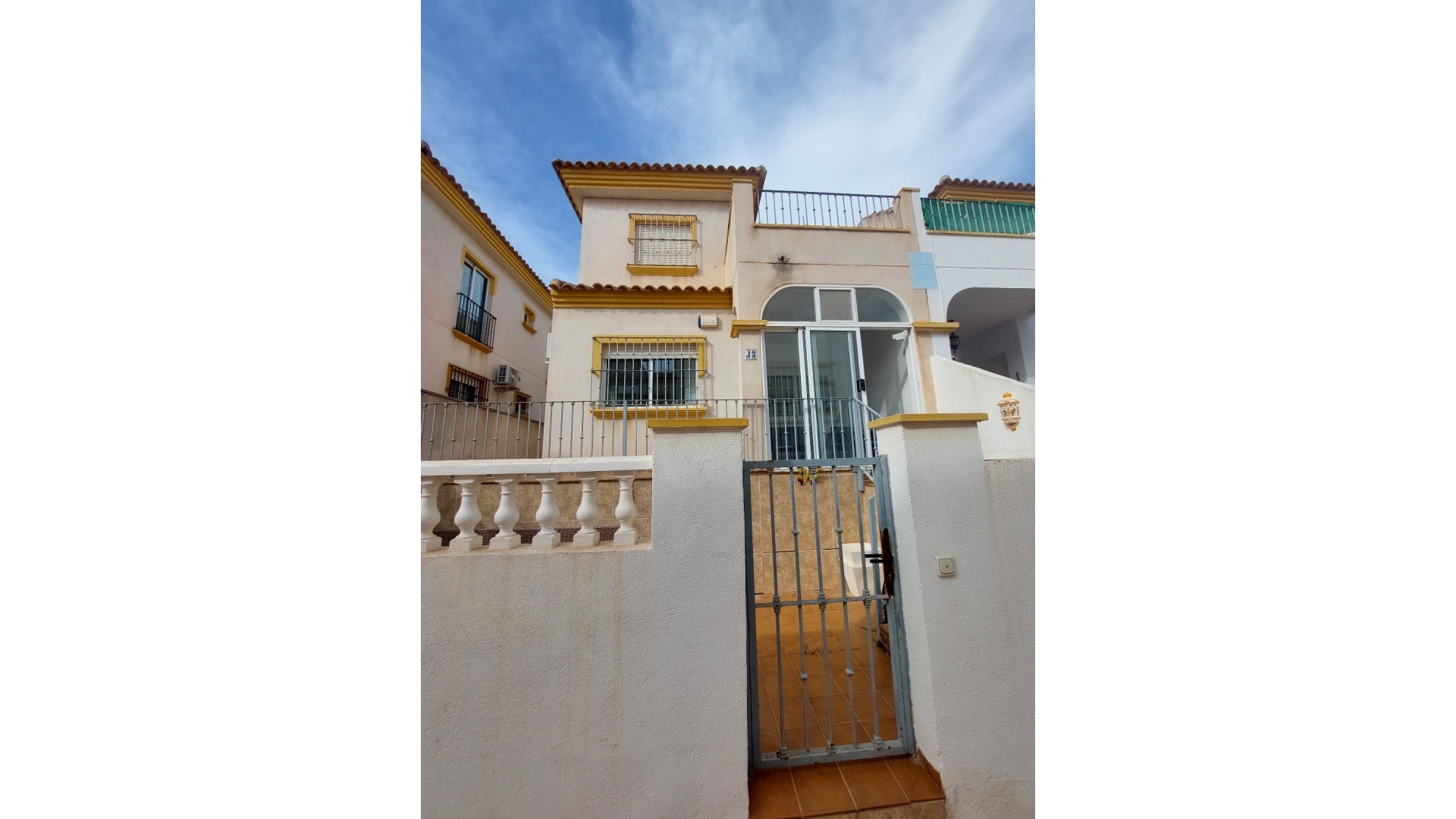 Resale - Townhouse - Los Altos - laderas del sol