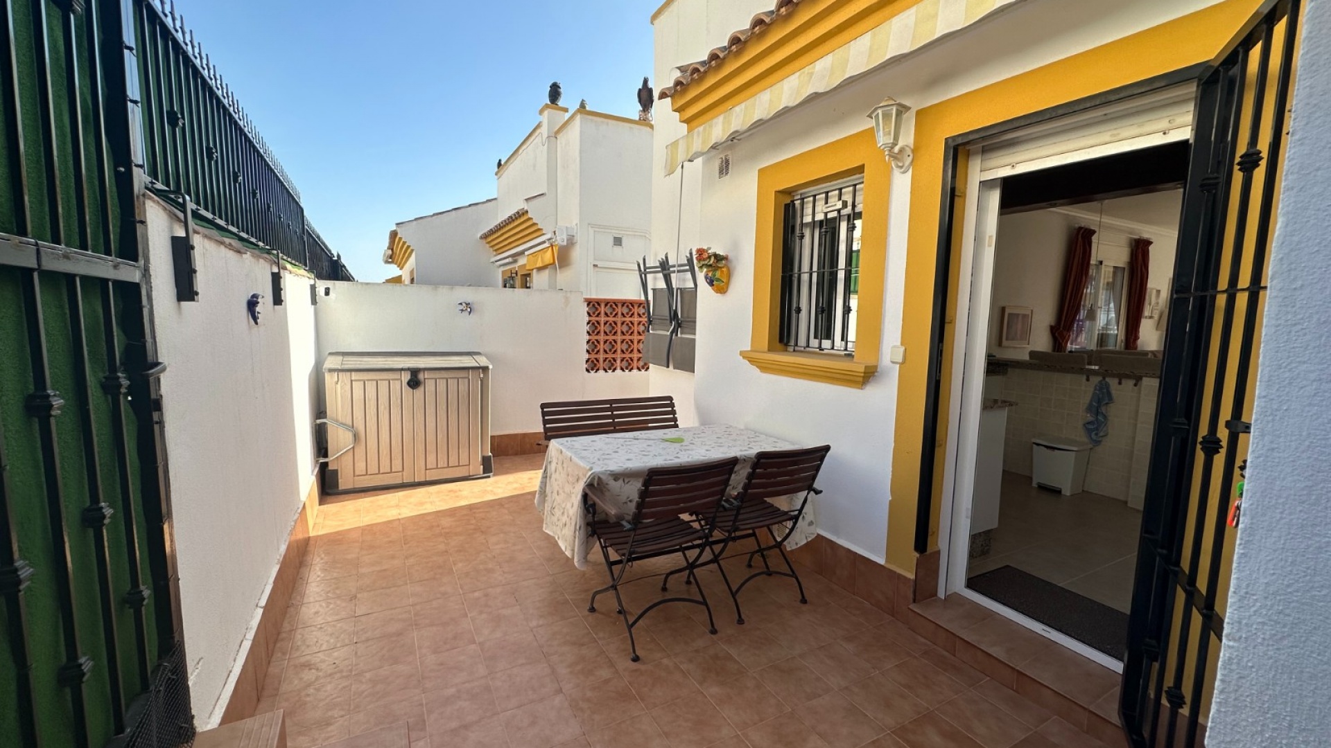 Resale - Townhouse - Los Montesinos - Entre Naranjos