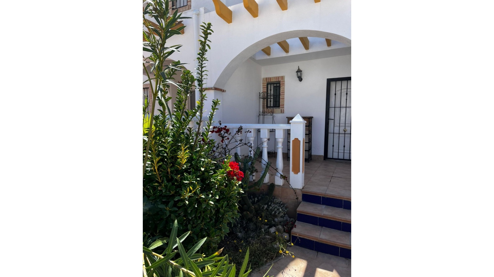 Resale - Townhouse - Playa Flamenca - las chismosas