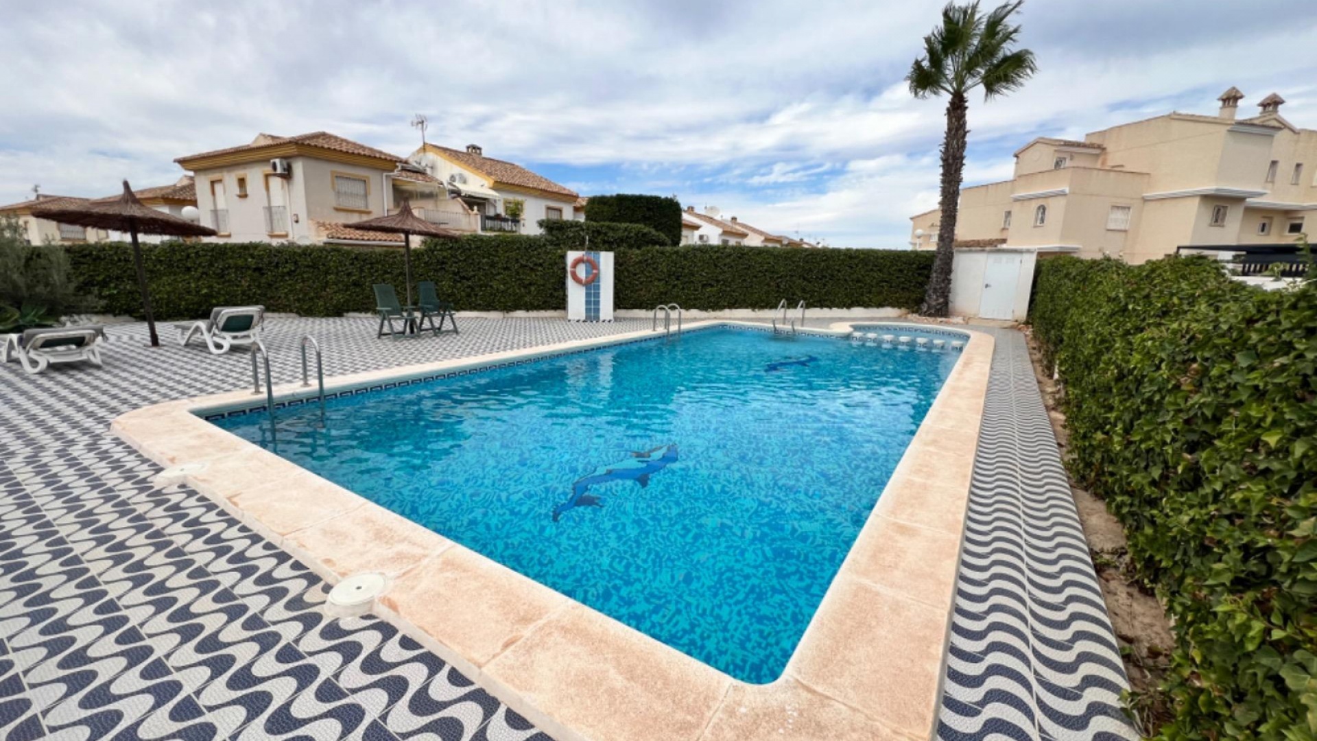 Resale - Townhouse - Playa Flamenca - las chismosas