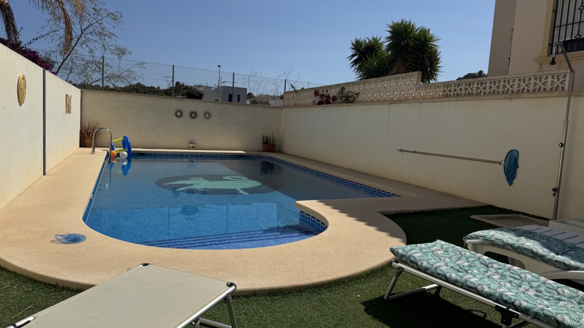 Resale - Townhouse - San Miguel de Salinas - La Canada