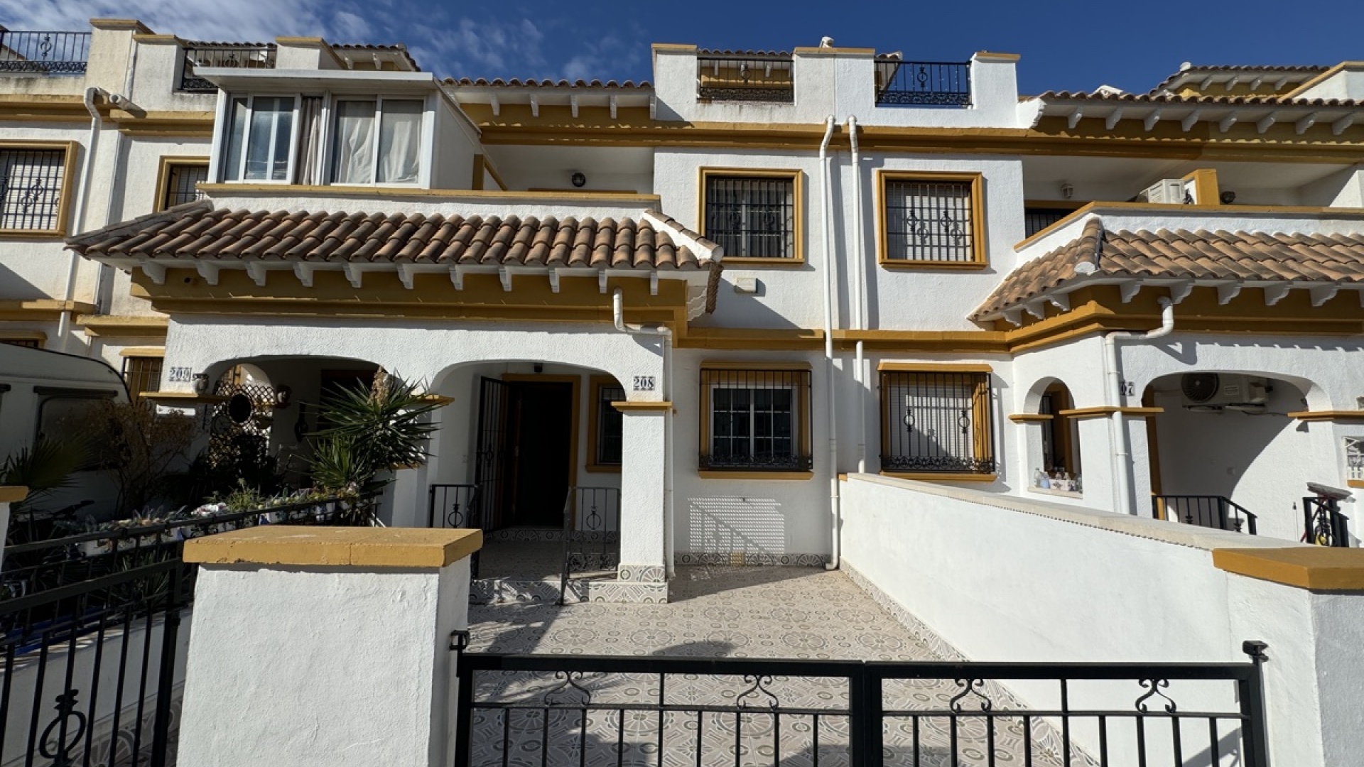 Resale - Townhouse - Torrevieja - jardin del mar