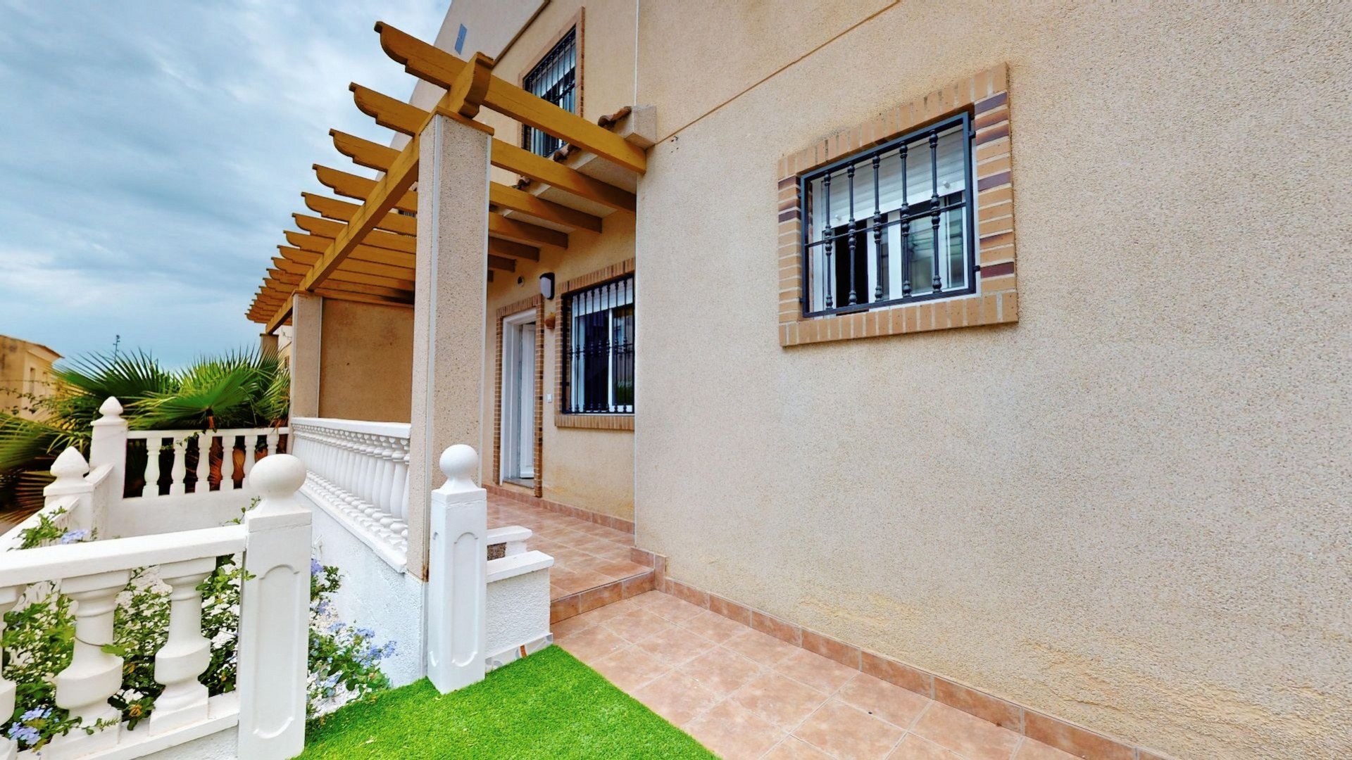 Resale - Townhouse - Villamartin - Blue Lagoon