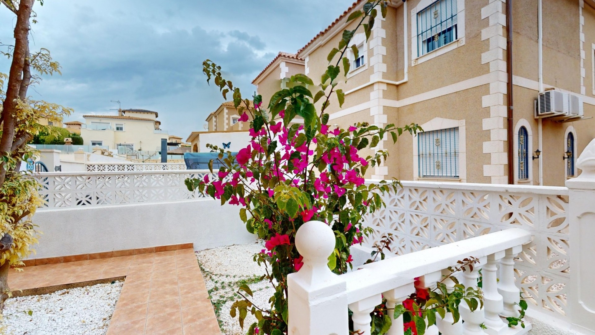 Resale - Townhouse - Villamartin - Blue Lagoon