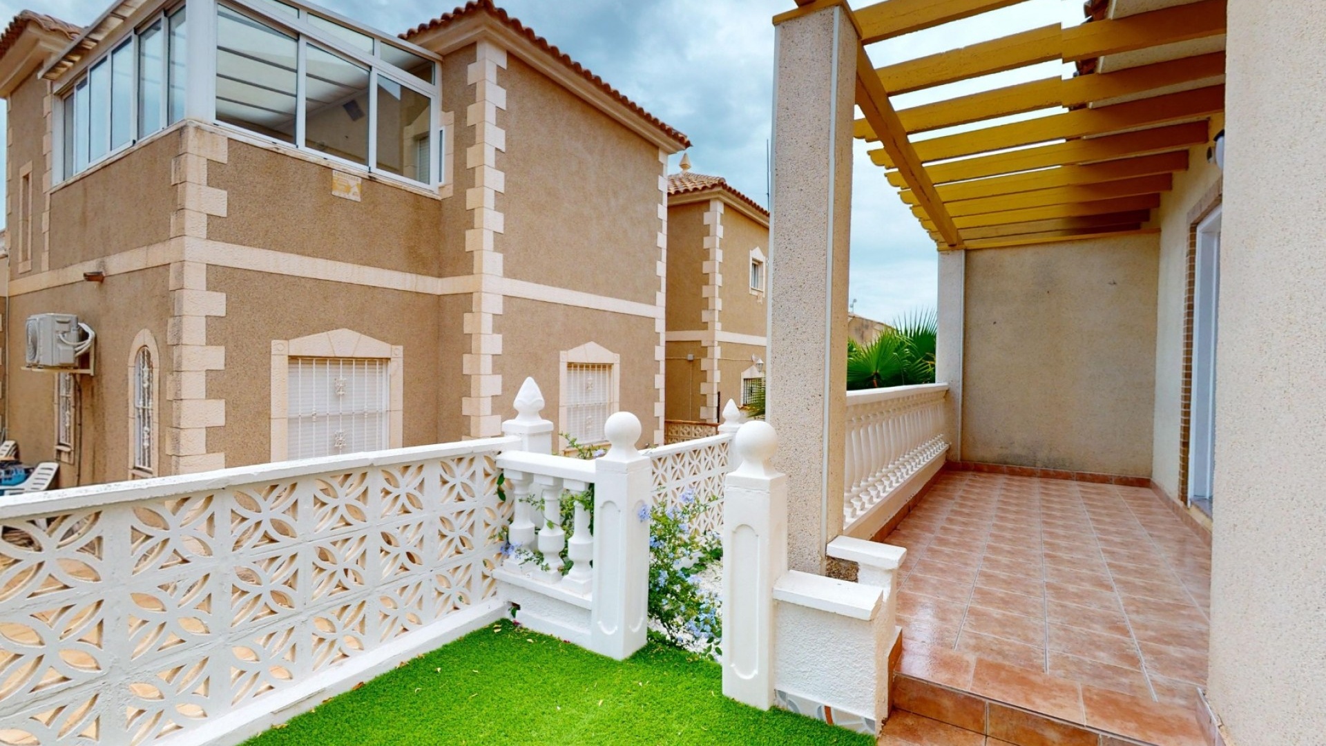 Resale - Townhouse - Villamartin - Blue Lagoon