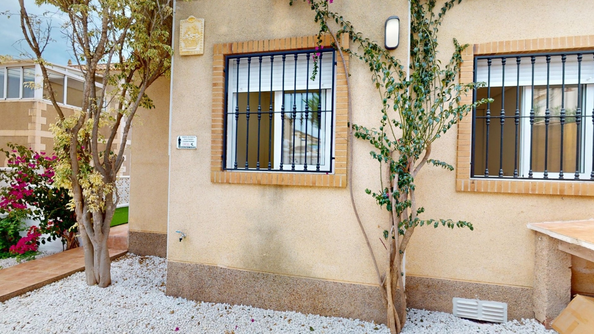 Resale - Townhouse - Villamartin - Blue Lagoon