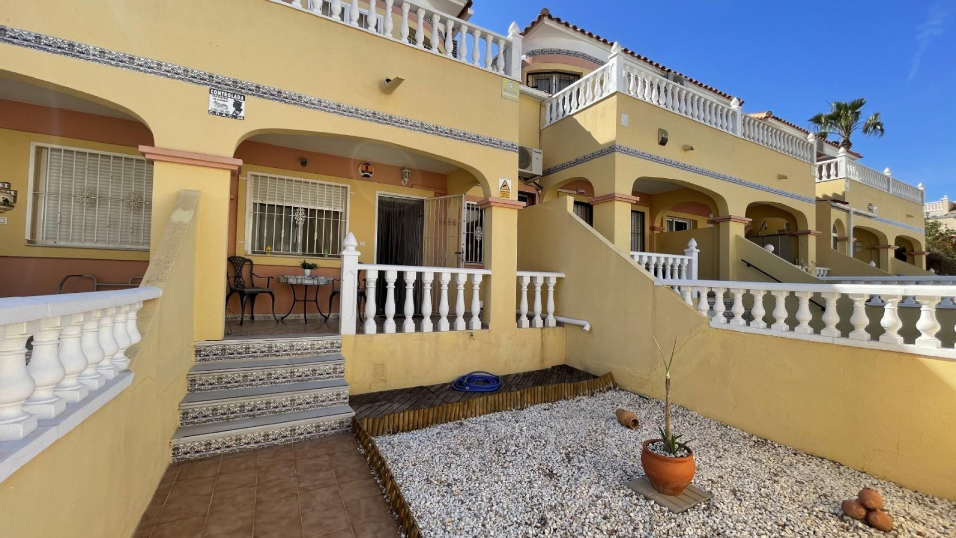 Resale - Townhouse - Villamartin - bosque de las lomas