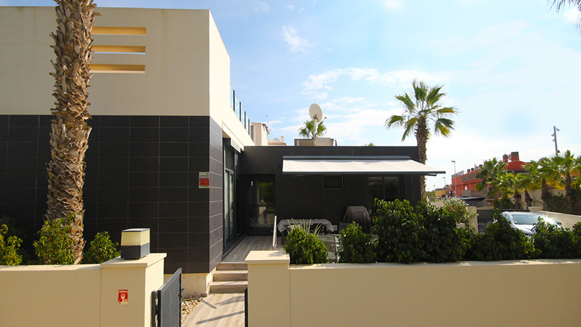 Resale - Townhouse - Villamartin - La Fuente