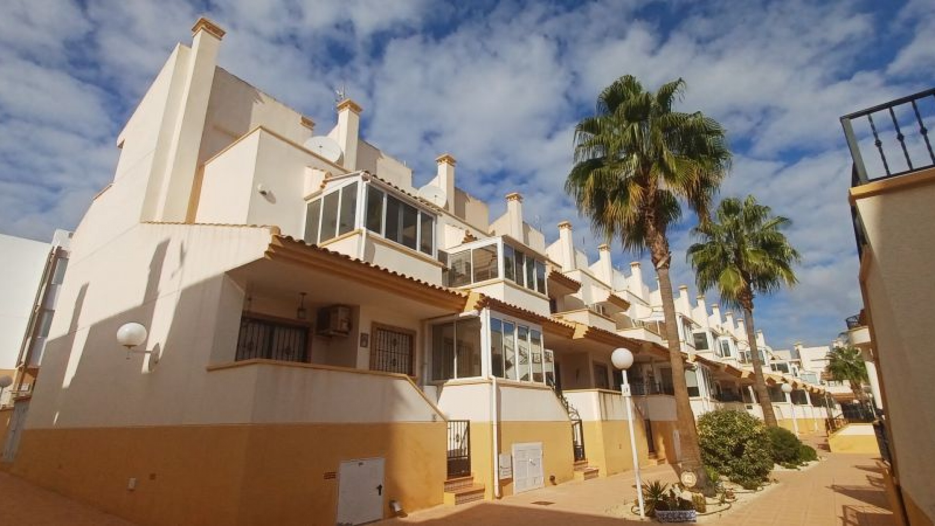 Resale - Townhouse - Villamartin - Los Dolses