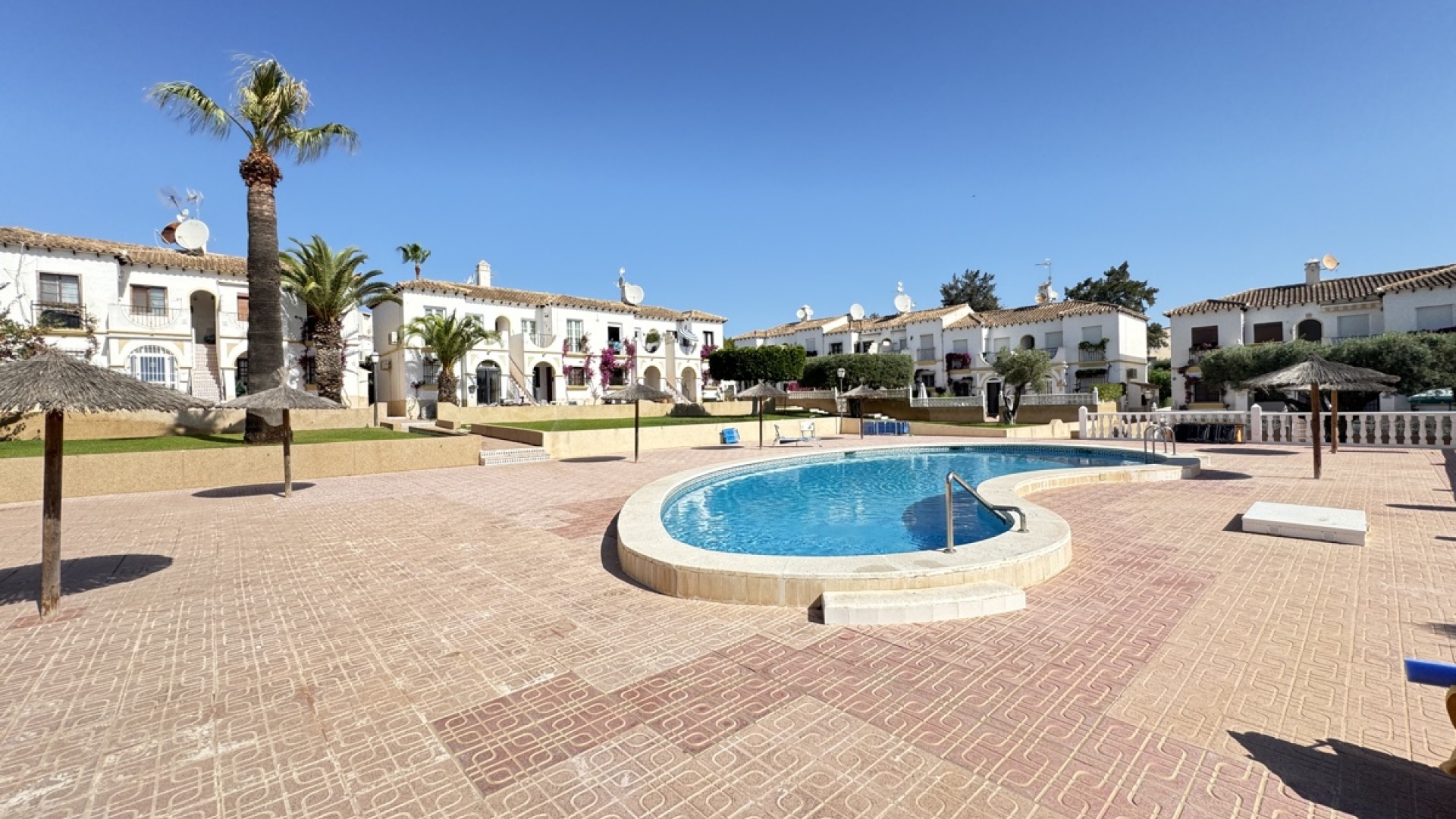 Resale - Townhouse - Villamartin - mirador del mediterraneo