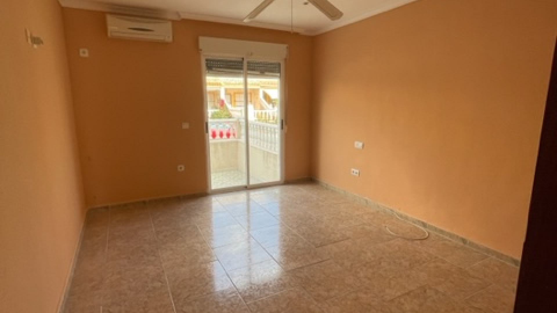 Resale - Townhouse - Villamartin - pueblo principe