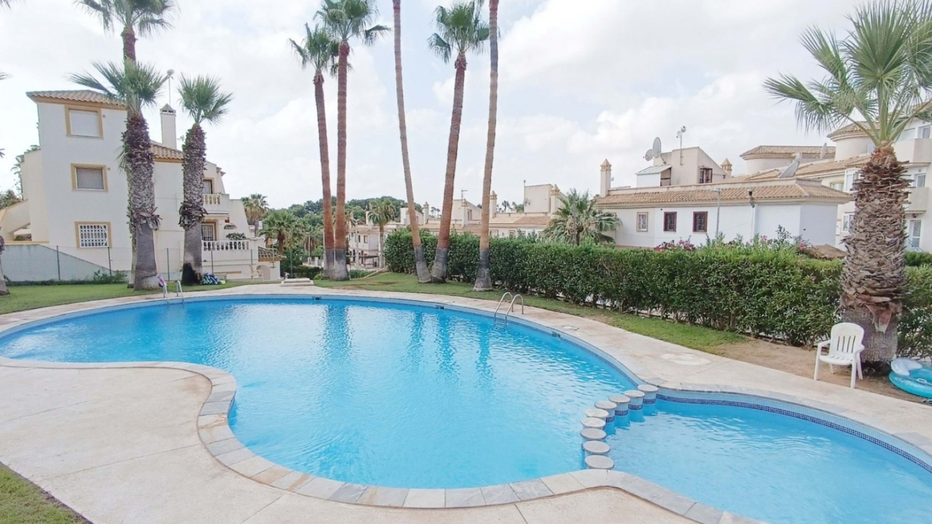 Resale - Townhouse - Villamartin - Res. Sevilla