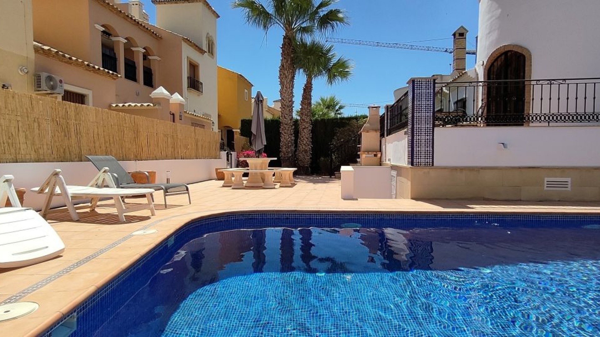 Resale - Villa - Algorfa