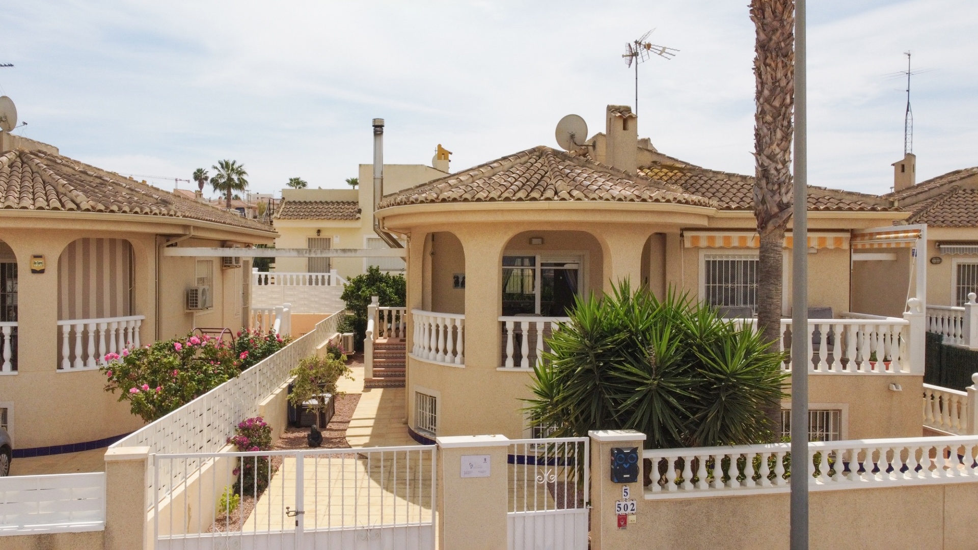 Resale - Villa - Benijofar