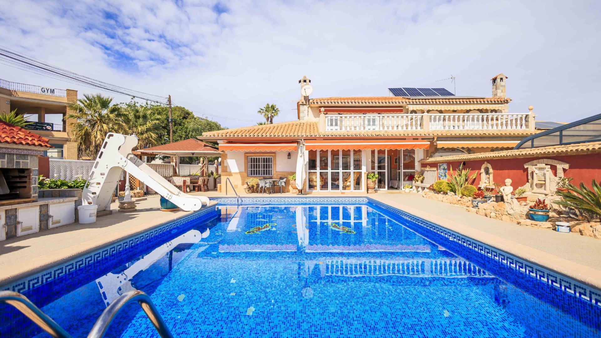 Resale - Villa - Cabo Roig - la regia