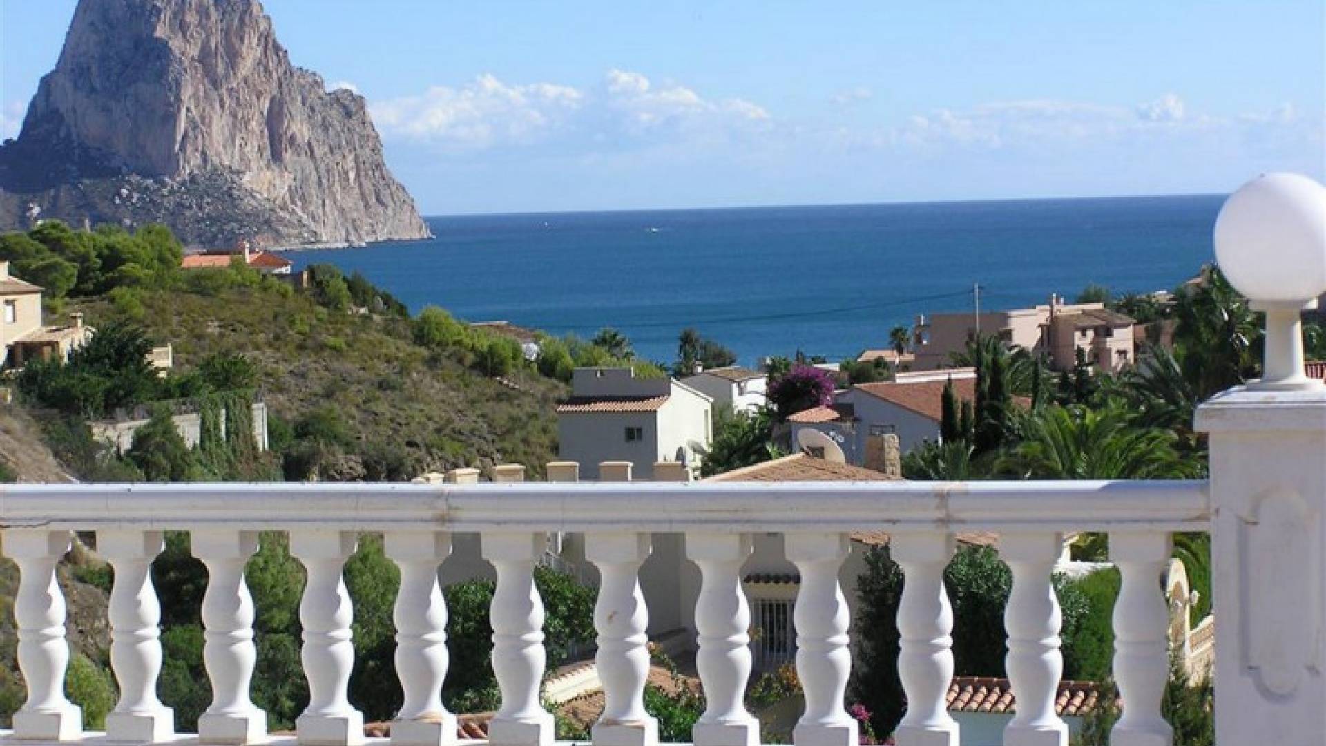 Resale - Villa - Calpe