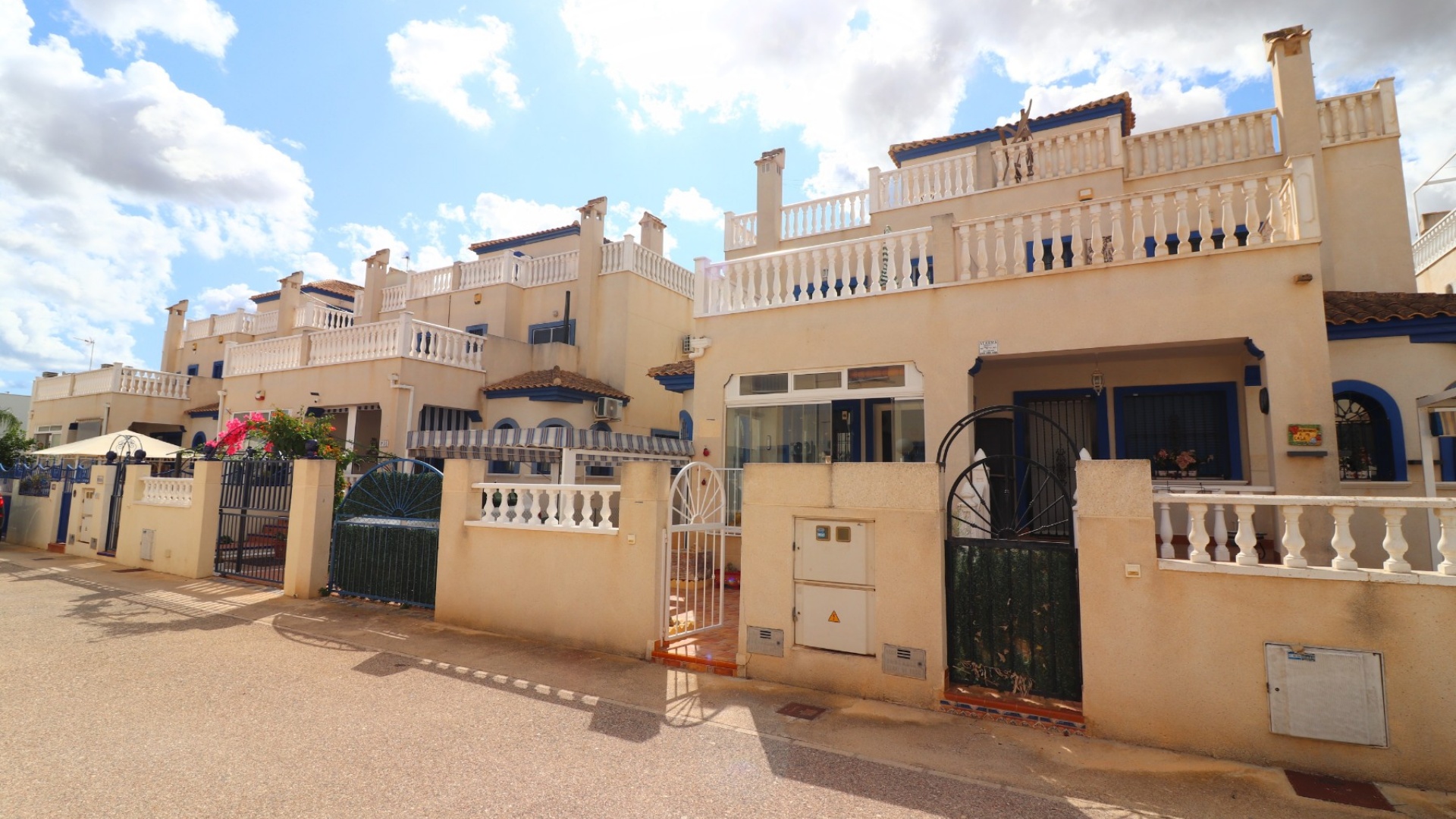 Resale - Villa - Daya Vieja - Daya Vieja - Town