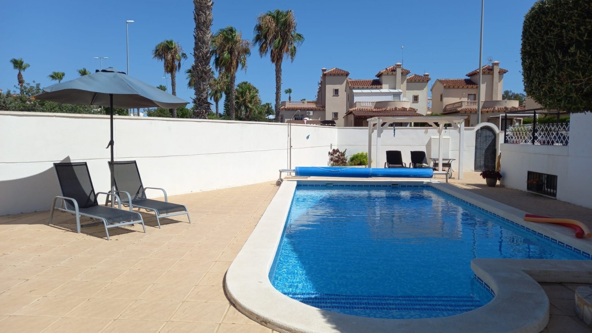 Resale - Villa - Guardamar del Segura - El Raso