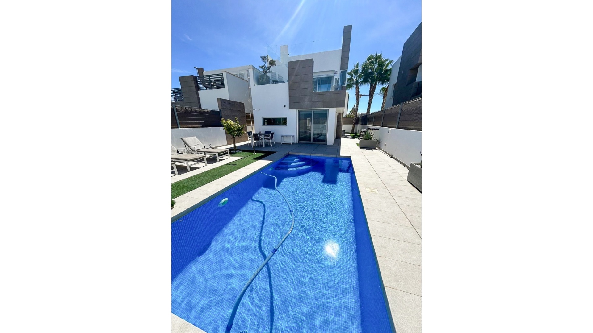 Resale - Villa - Guardamar del Segura - El Raso