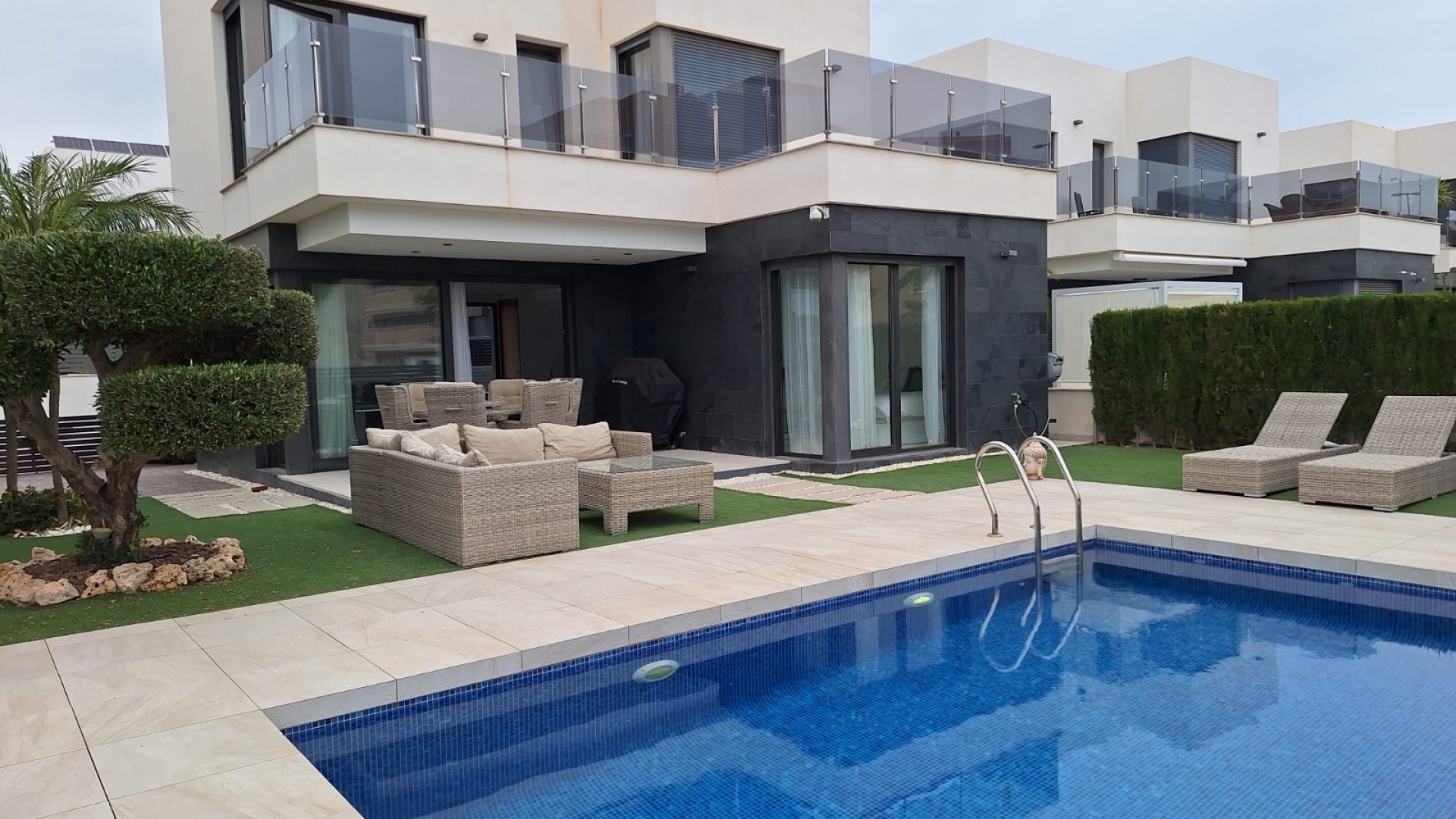 Resale - Villa - Guardamar del Segura - El Raso