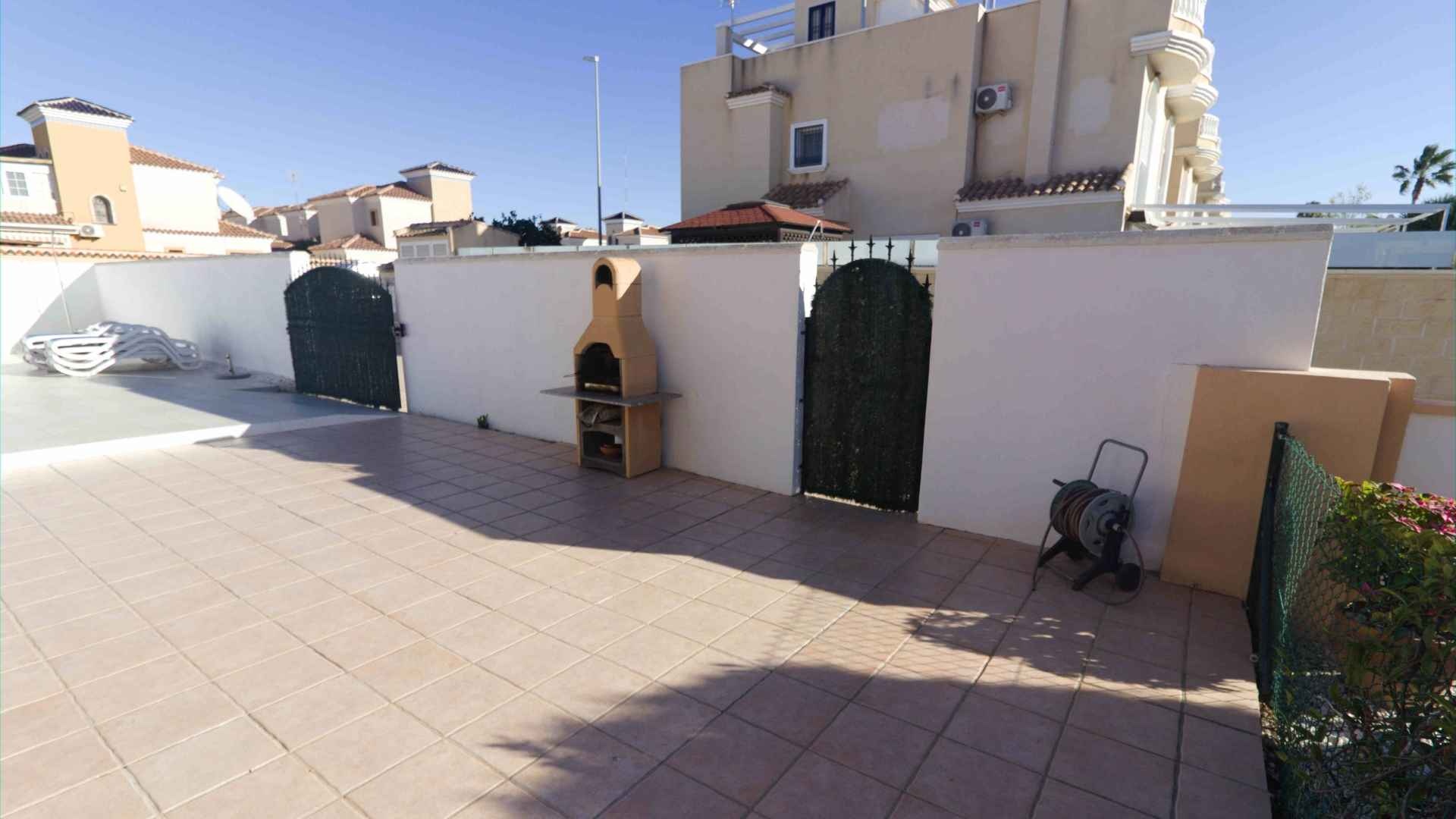 Resale - Villa - Guardamar del Segura - El Raso