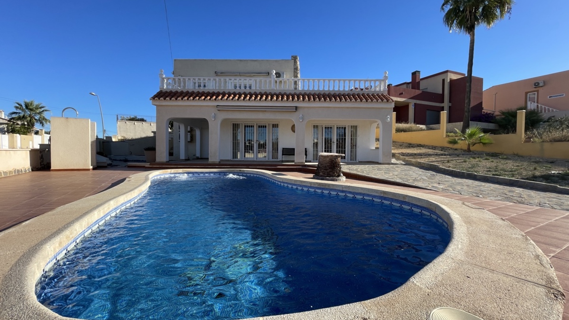 Resale - Villa - Los Balcones