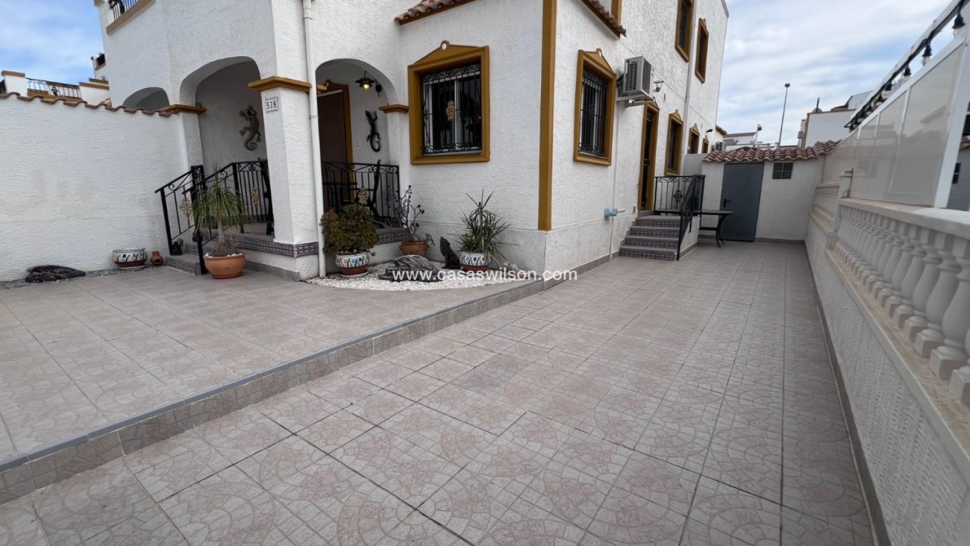 Resale - Villa - Los Montesinos - entre naranjos