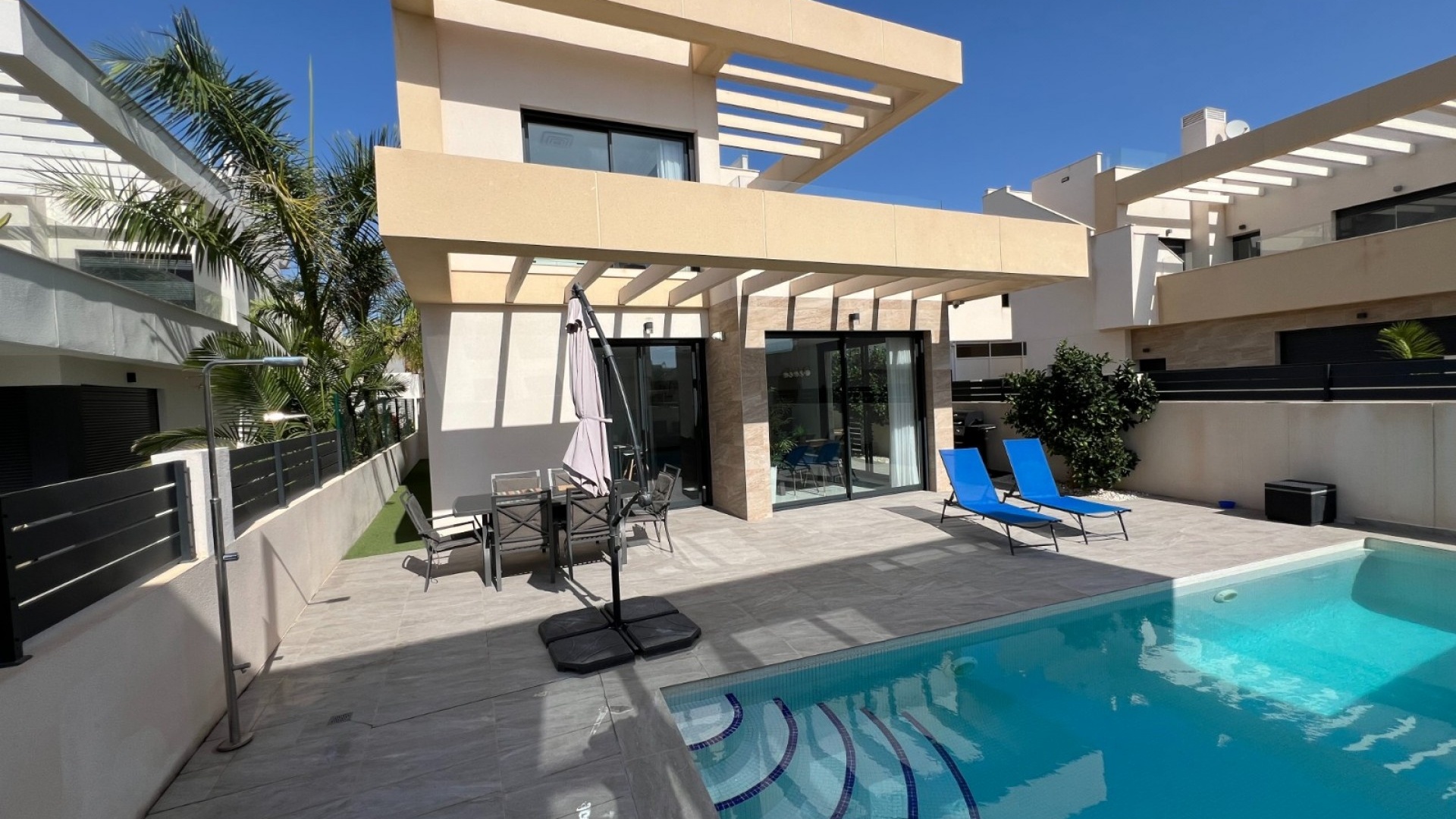 Resale - Villa - Los Montesinos - La Herada