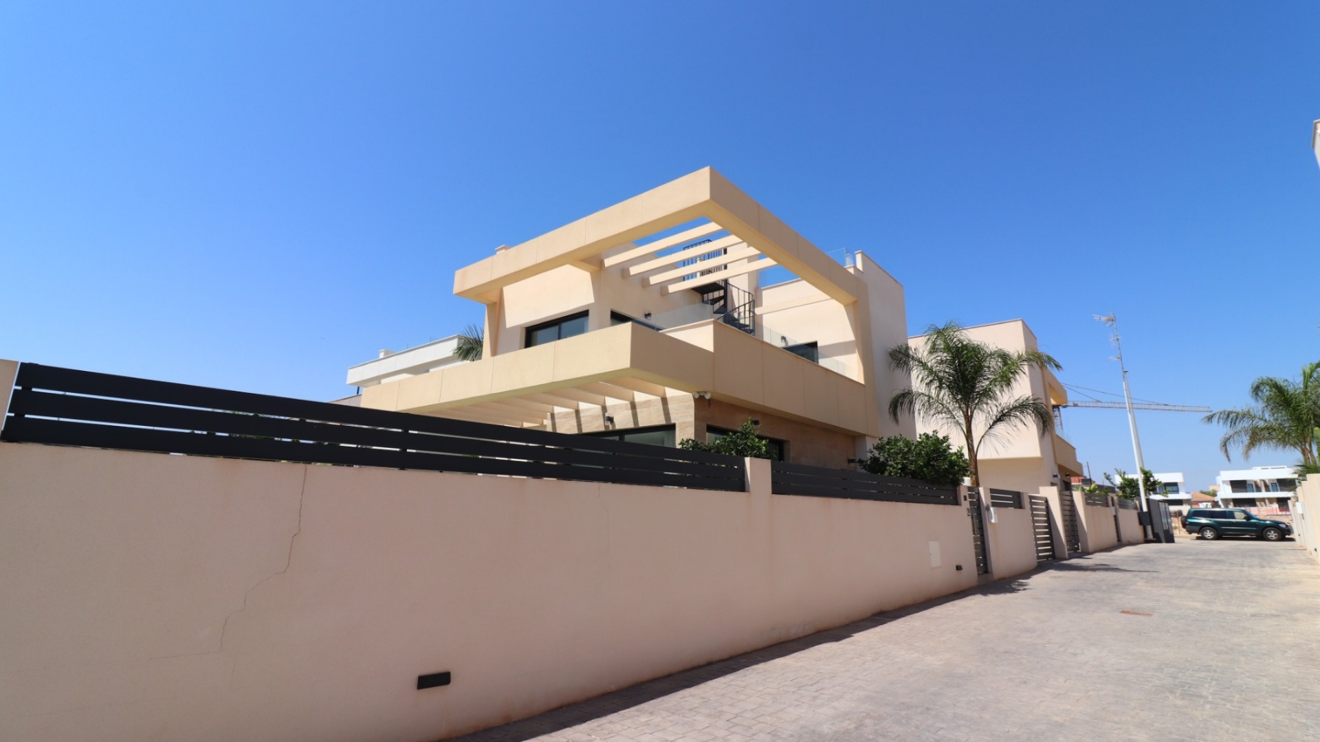 Resale - Villa - Los Montesinos - La Herrada