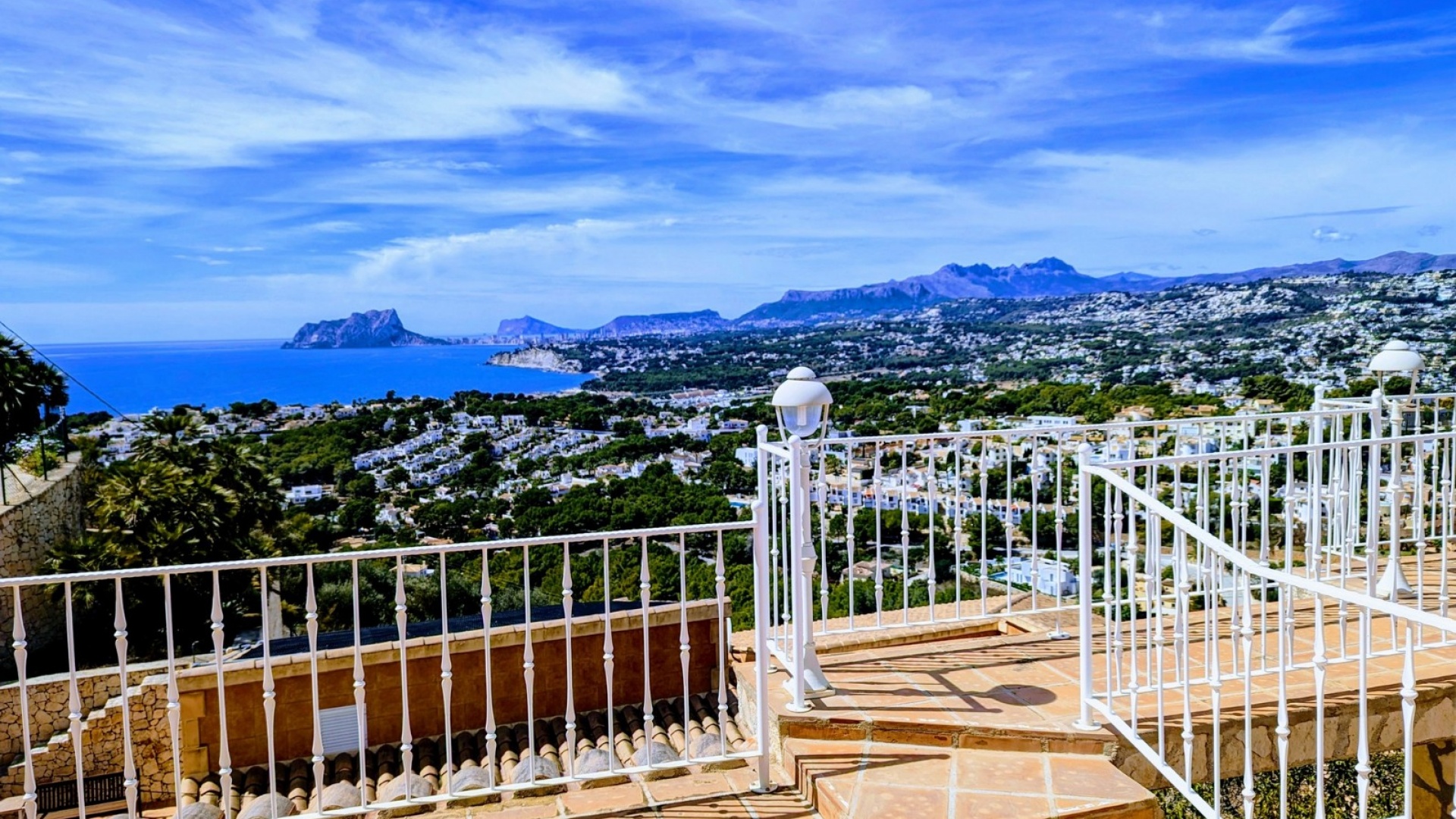 Resale - Villa - Moraira