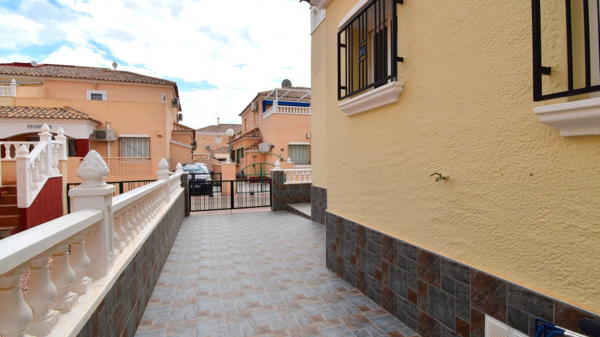 Resale - Villa - Orihuela Costa - Playa Flamenca