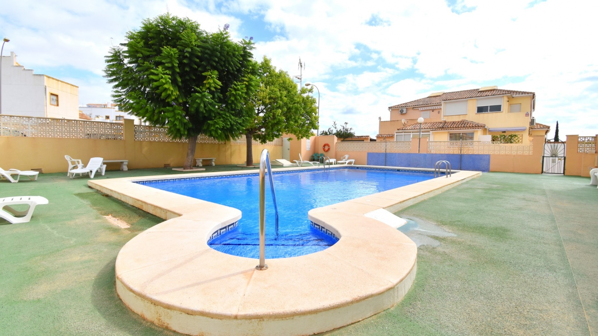 Resale - Villa - Orihuela Costa - Playa Flamenca