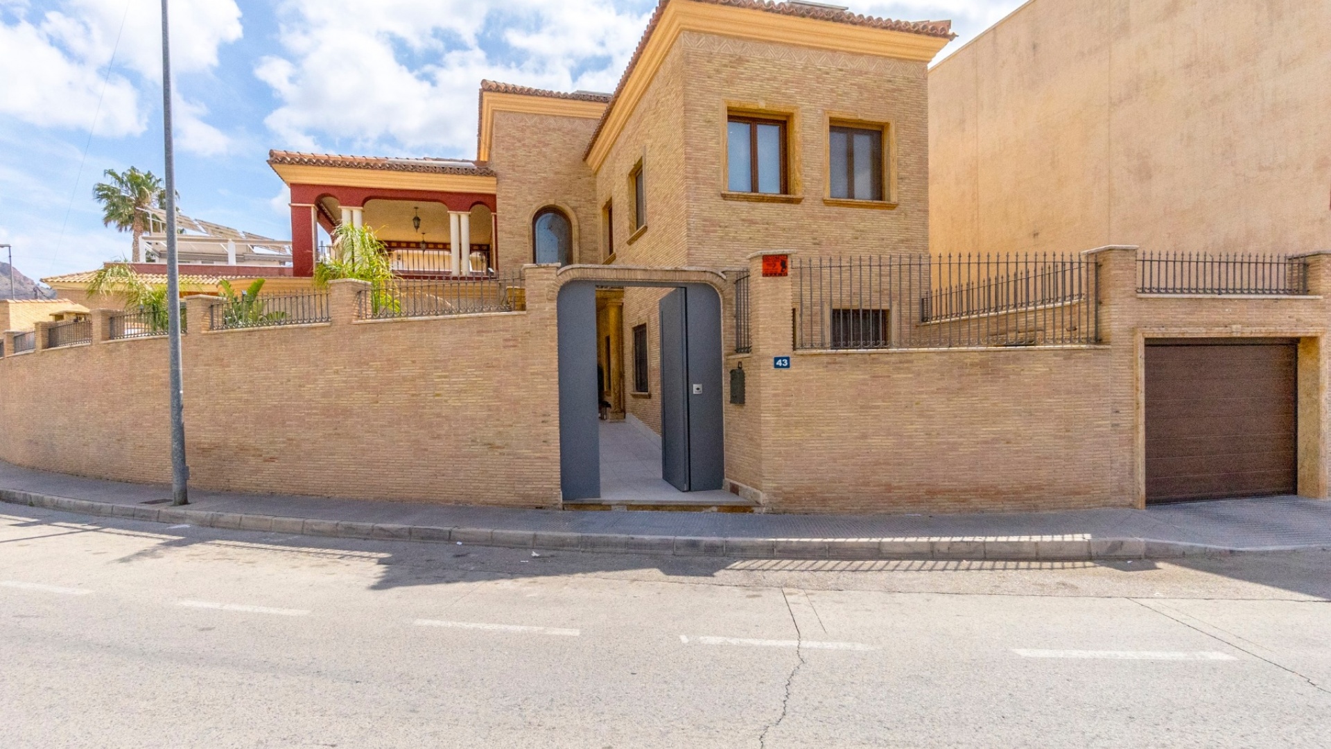 Resale - Villa - Orihuela