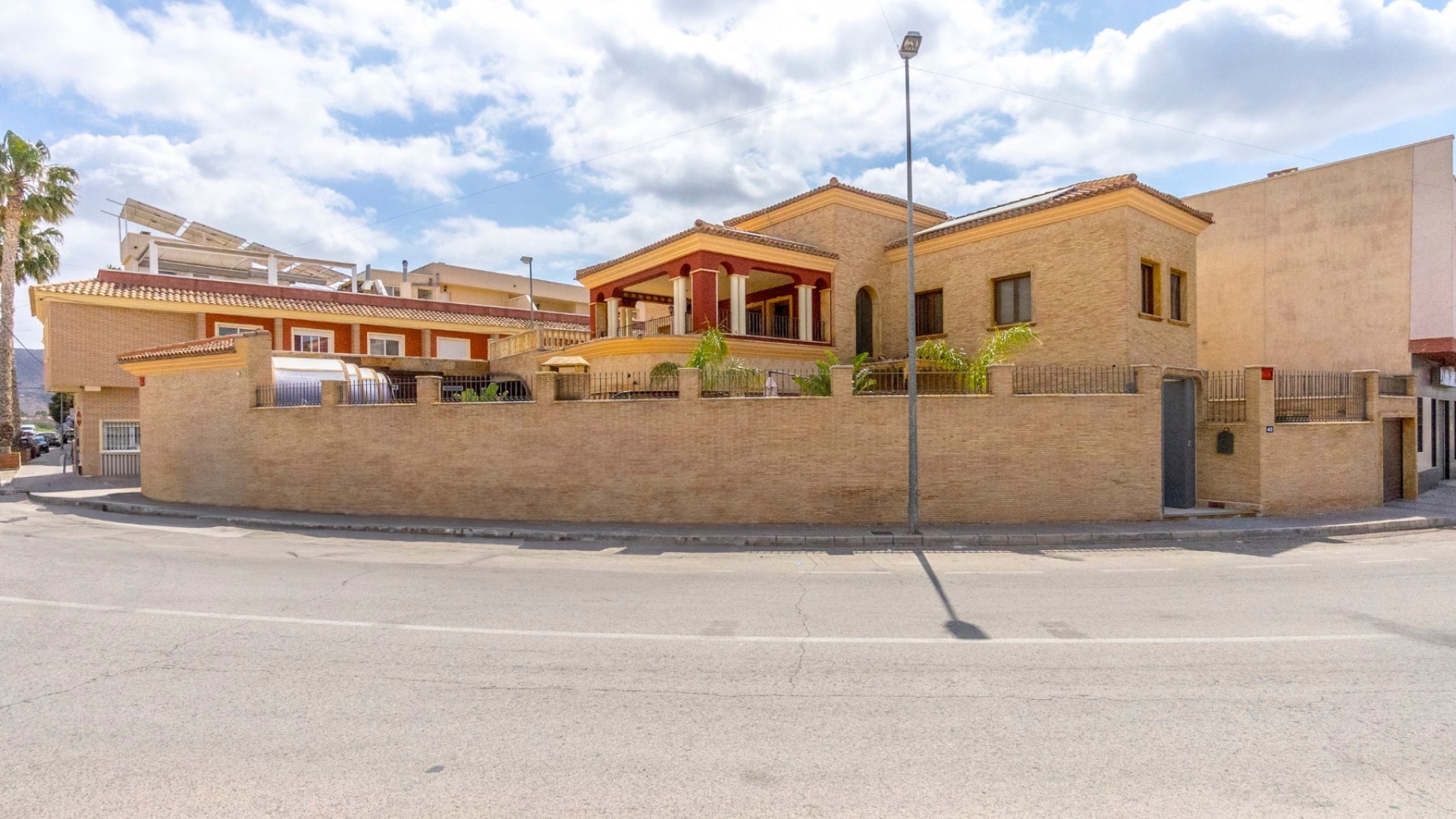 Resale - Villa - Orihuela