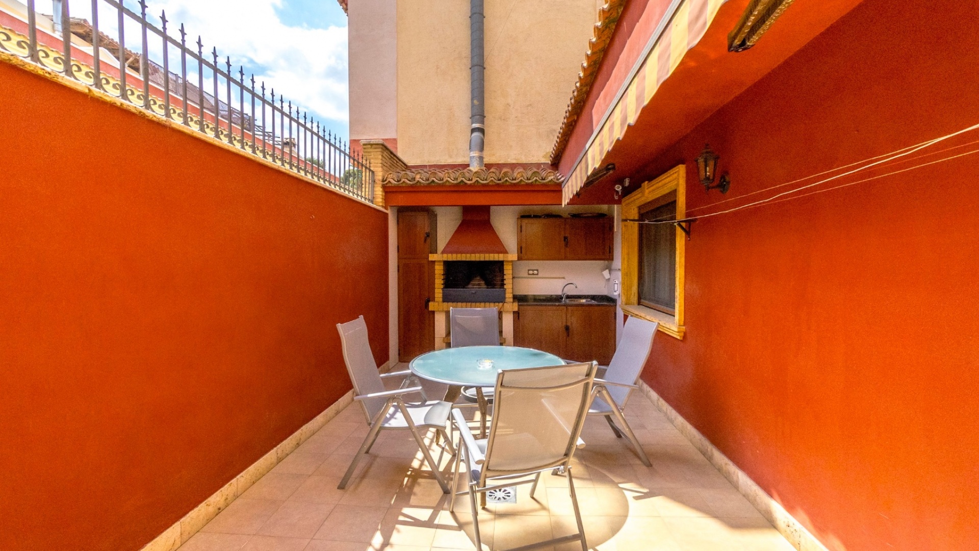 Resale - Villa - Orihuela