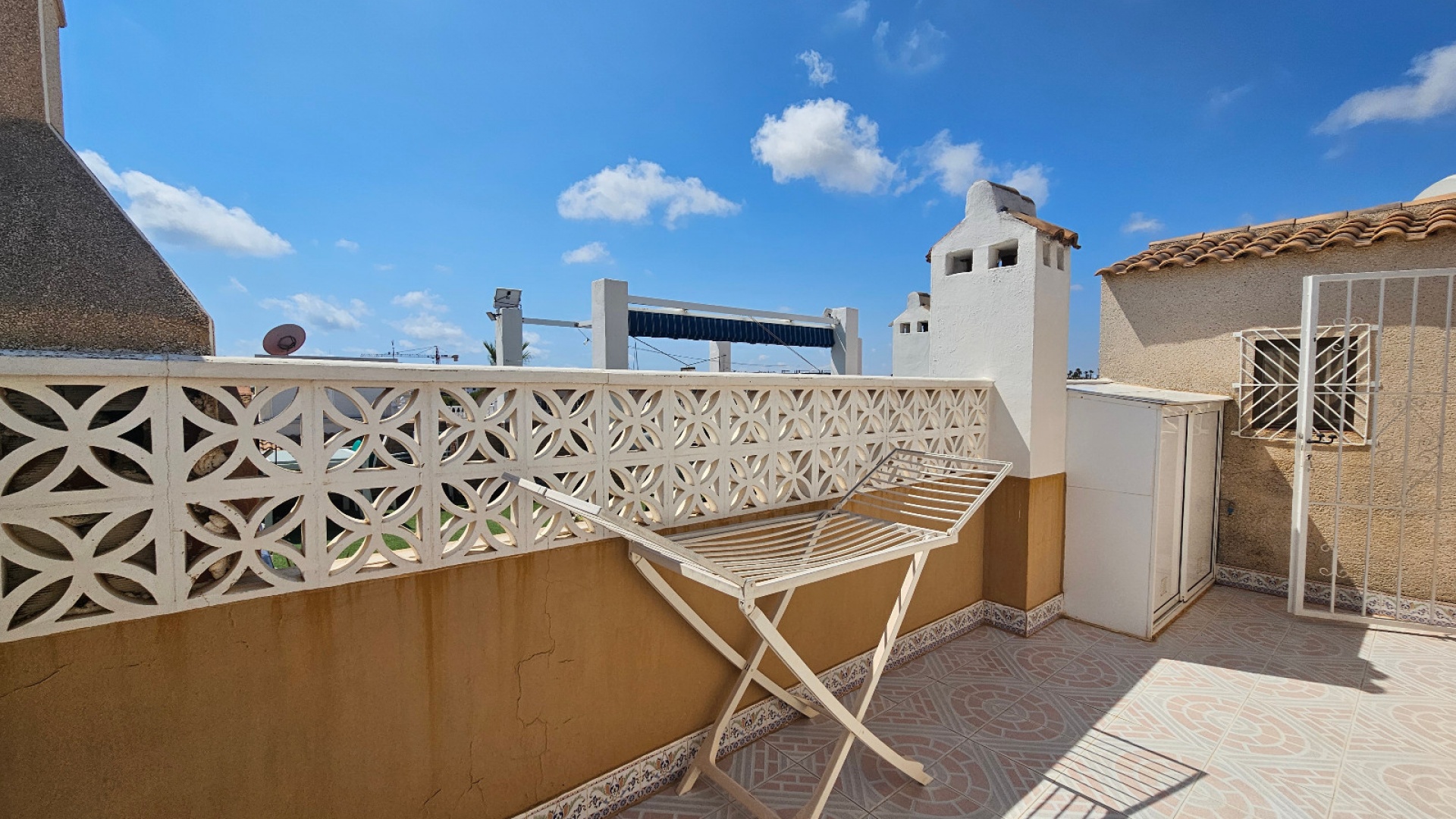 Resale - Villa - Playa Flamenca - serena