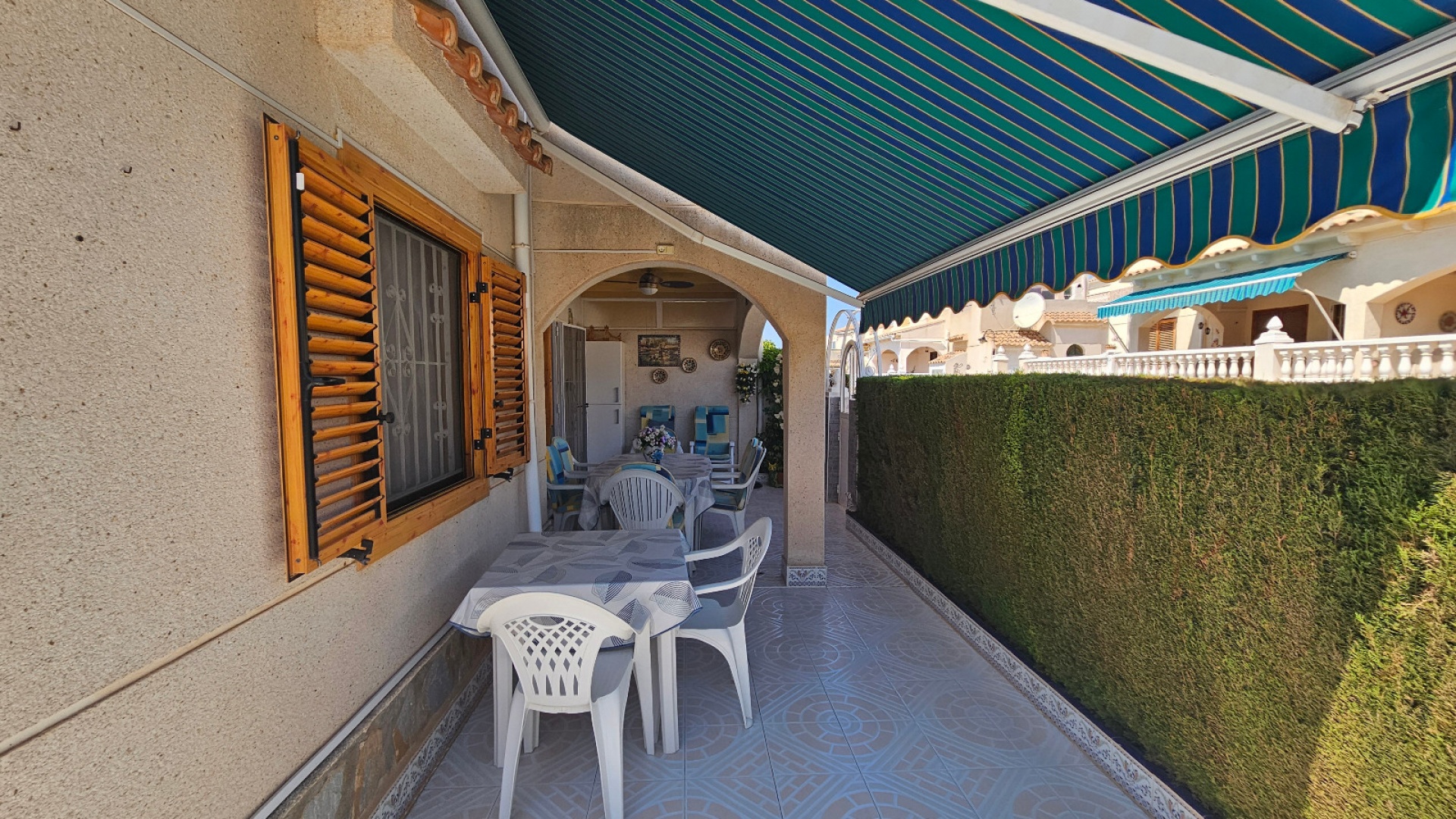 Resale - Villa - Playa Flamenca - serena