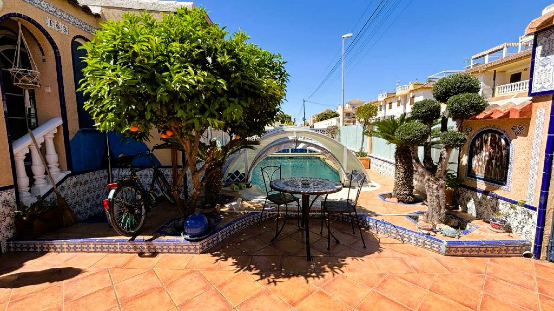 Resale - Villa - Playa Flamenca - Urb Horizonte