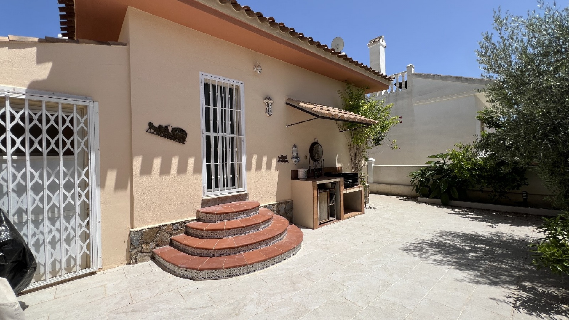 Resale - Villa - Playa Flamenca - Urb Horizonte