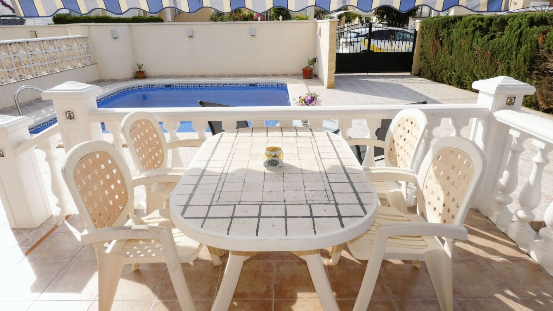 Resale - Villa - Playa Flamenca - Urb Horizonte