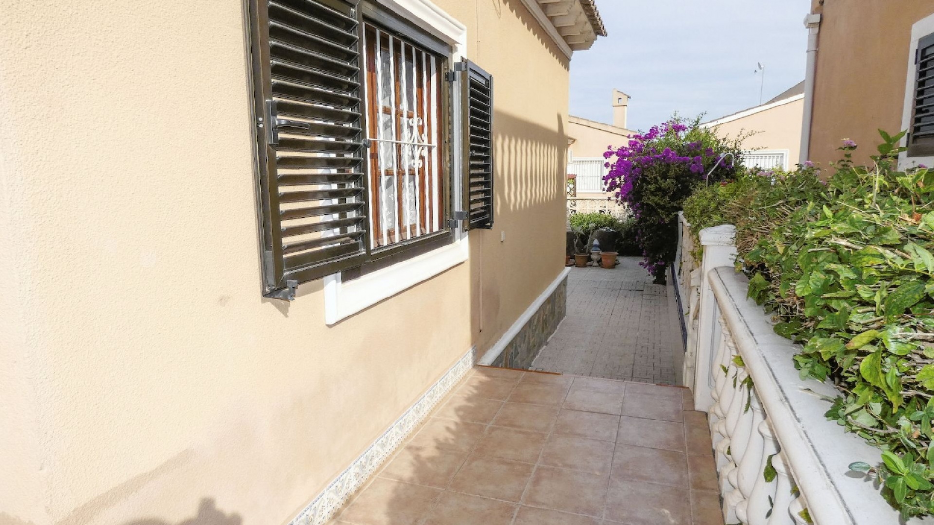 Resale - Villa - Playa Flamenca - Urb Horizonte