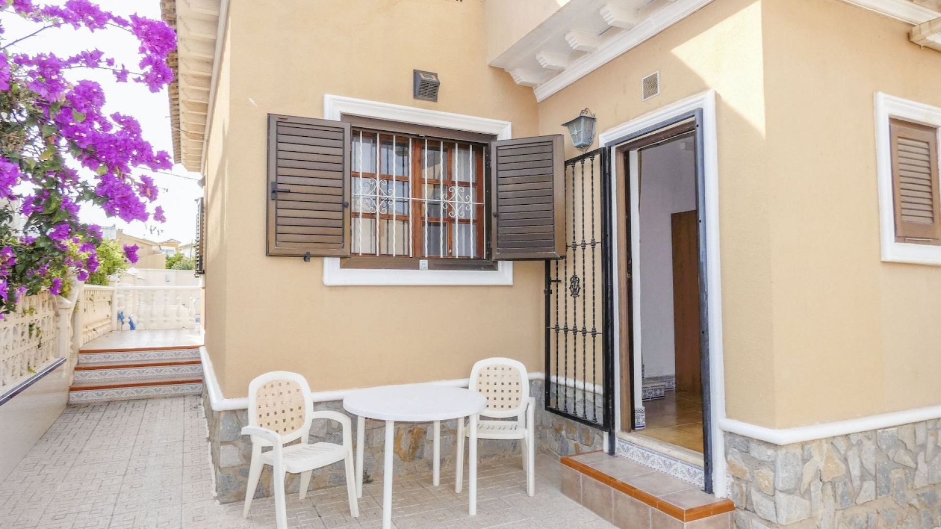 Resale - Villa - Playa Flamenca - Urb Horizonte